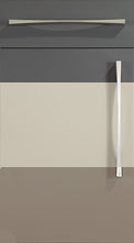 Handleless gloss doors with curves